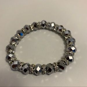 EYE CATCHING CRYSTAL BRACELET